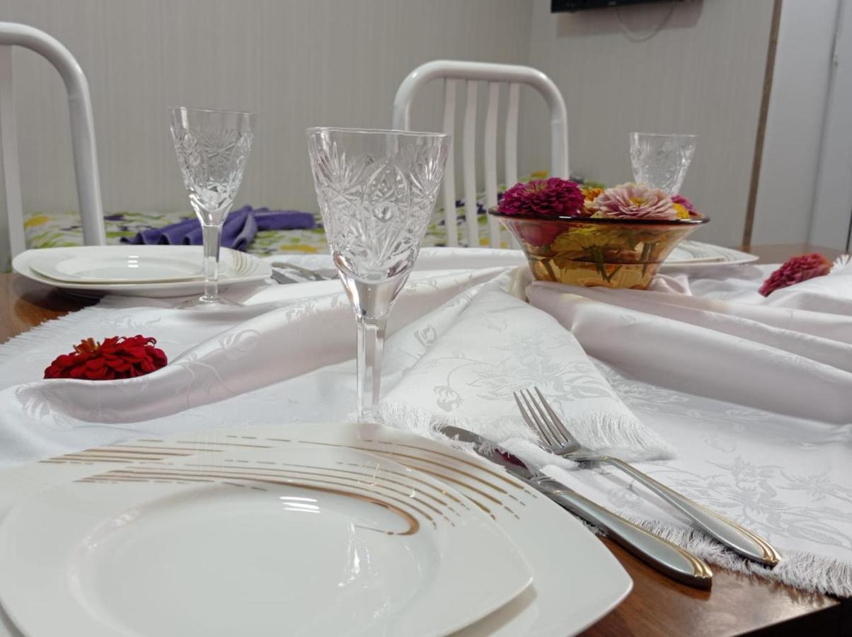 Bizim Ev Hostel Naftalan Esterno foto