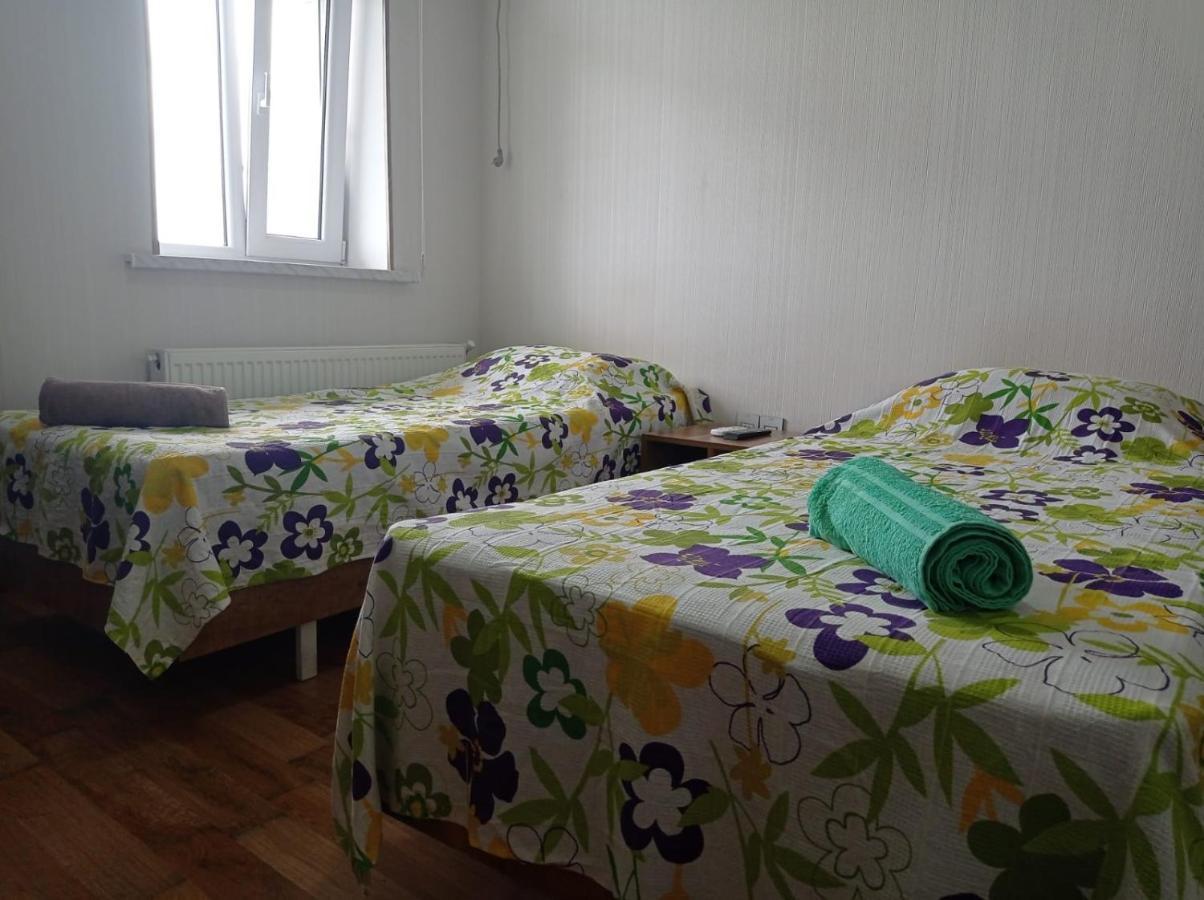 Bizim Ev Hostel Naftalan Esterno foto